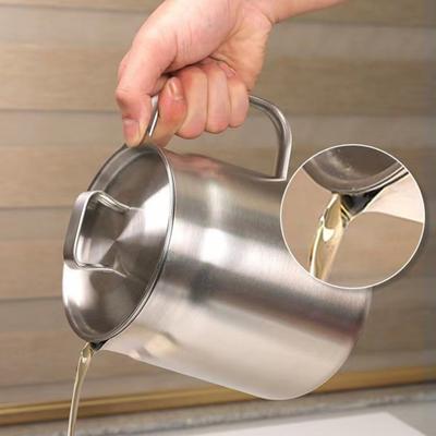 Pote de filtro de óleo Fritadeira de aço inoxidável com alça Grande capacidade Multifuncional Filtro de malha fina Tanque de filtragem de óleo de cozinha Frigideira profunda