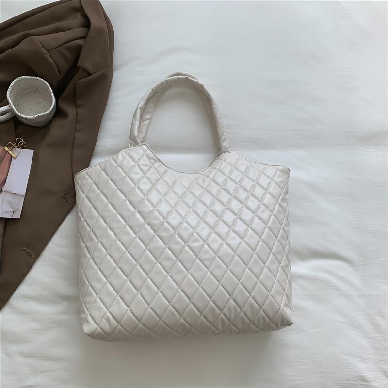 Stylish Large Capacity Tote Bag For Women 2023 Summer Trendy And Vintage Handbag