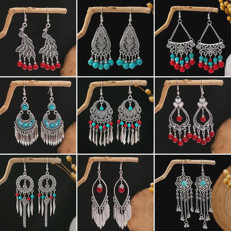 Boucles d'oreilles bohèmes à pompons turquoise bleu pour femmes