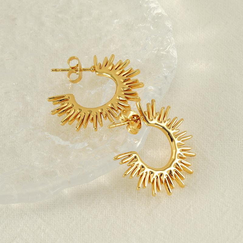2026 Fan-shaped Sunflower Earrings Femininity Simple Retro Earrings Personality Irregular Niche High-end Earrings
