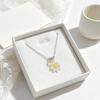 Elegant Daisy Silver Enamel Necklace - Stylish, Versatile, and Light Luxury Clavicle Chain for Women