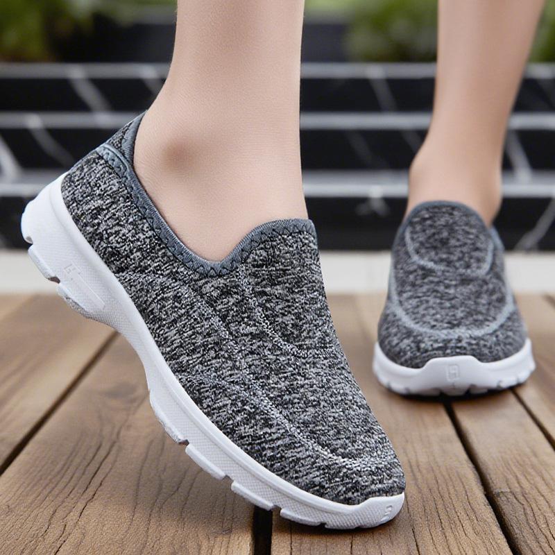 Shoes women's ****** and autumn new foreign trade old ******* cloth shoes s**t-soled walking men and women the same style one-pedal elderly casual sh