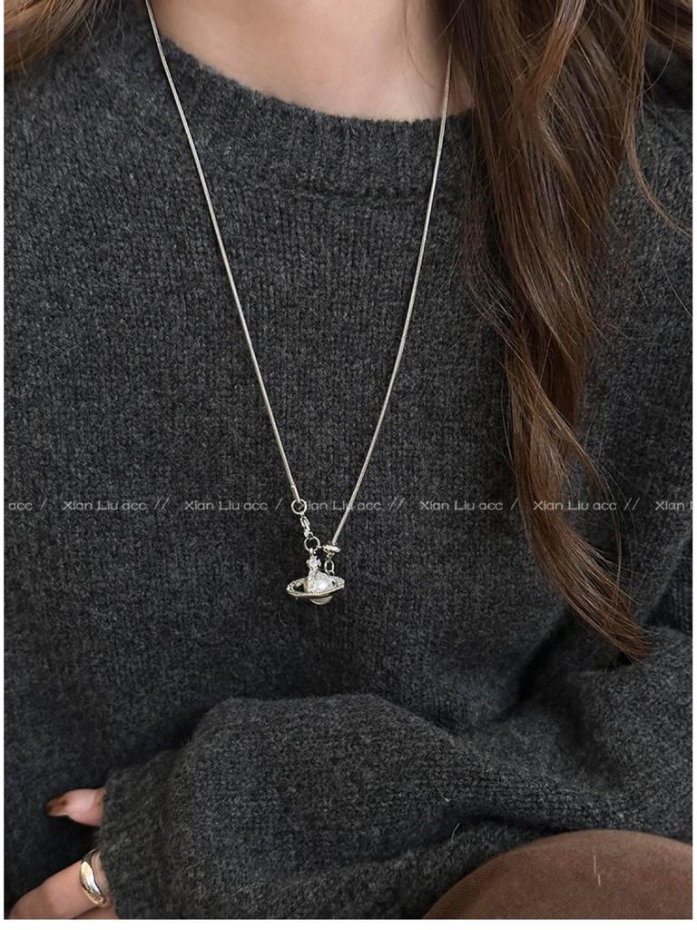 2025 European & American Saturn Pearl Pendant Necklace: Women's Luxury Autumn/Winter Sweater Chain Accessory