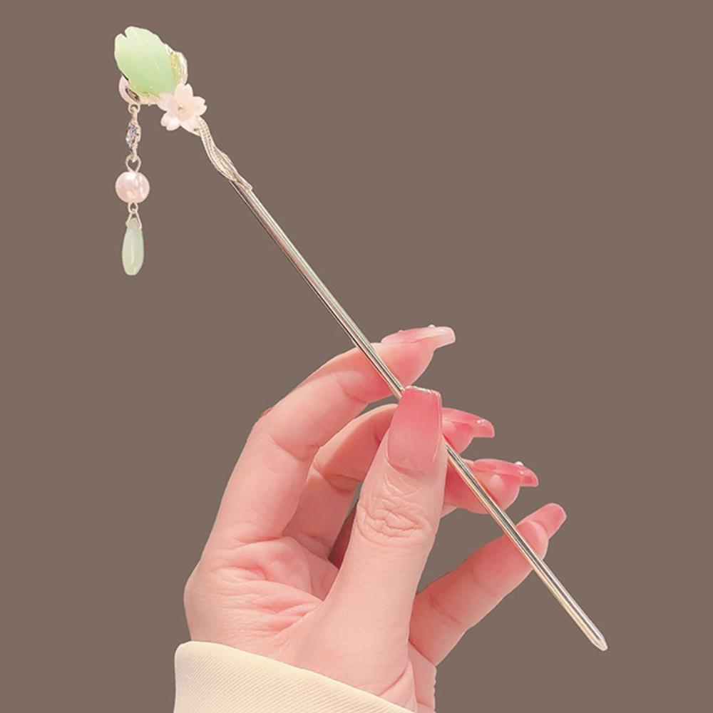 Classics Chinese Style Tassels Flower Hair Stick for Women Fashion Metal Handmade Hairpin Antique Hanfu Hairpin Hair Accessories