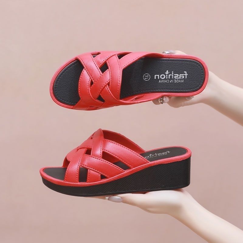 Thick Soled Slippers for Women's Summer Fashion Soft Soled Non Slip Home Slippers for Outerwear