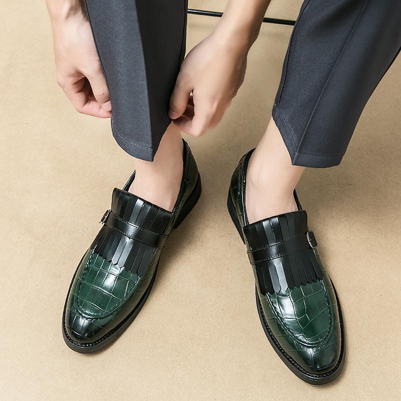 Fashion Men's High-end Business Formal Leather Shoes Slip On Outdoor British Style Casual Fashion Men Moccasins Big Size 48