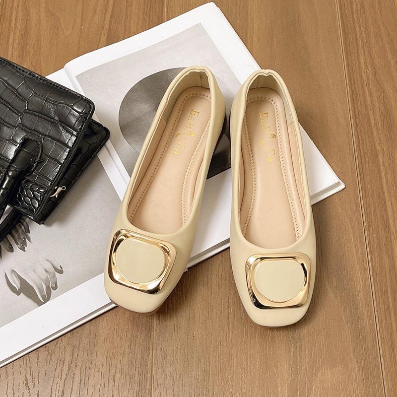 Late Evening Wind Square Head Single Shoes Women's 2025 New Spring and Autumn Models Are Beautiful with Skirts, Low Heels and Soft Soles, and One Ped