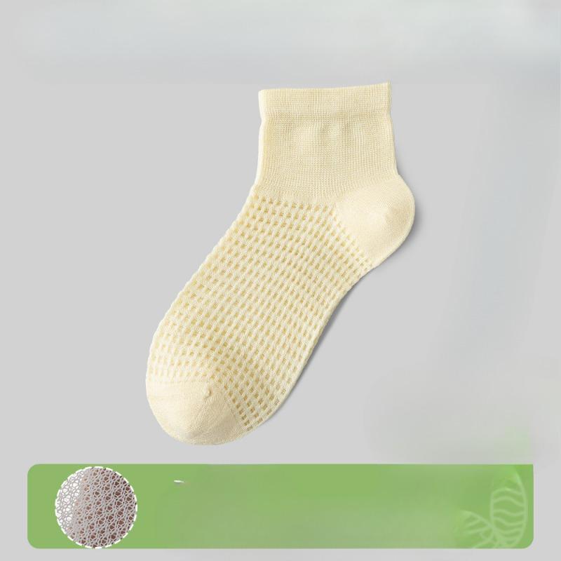Female Spring and Summer Breathable Sweat Absorption Deodorant Antibacterial Boneless Small Fresh Tube Socks