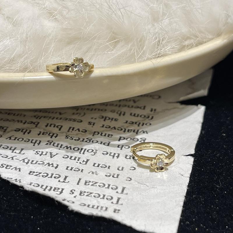 Flower Ear Buckle Femininity Shiny Diamond Earrings Simple Small Zircon Loop Earrings