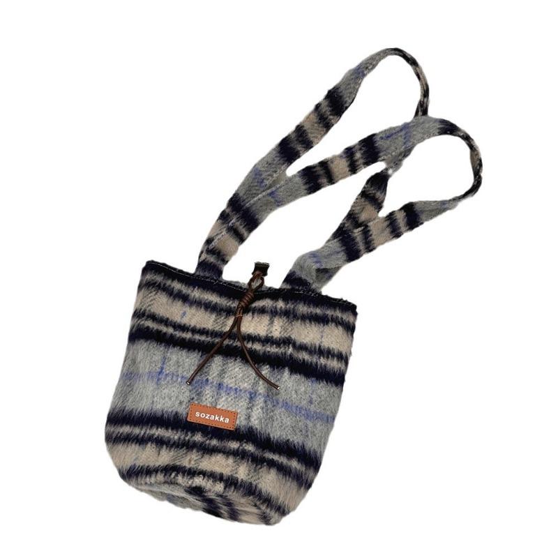 12 Woolen Plaid Bag Women's Autumn and Winter Versatile College Wind Bucket Bag Casual Large-capacity Messenger Bag