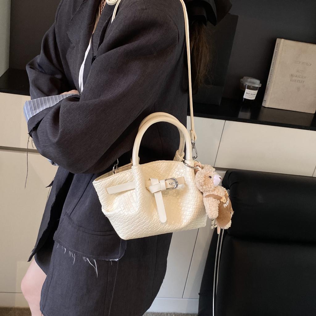 Bag Women's New Fashionable Versatile Messenger Bag