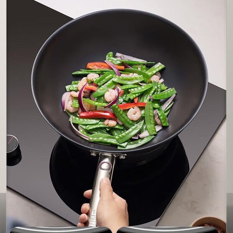 SANHO 0-Coating Non-Stick Wok with Smart Temperature Sensor