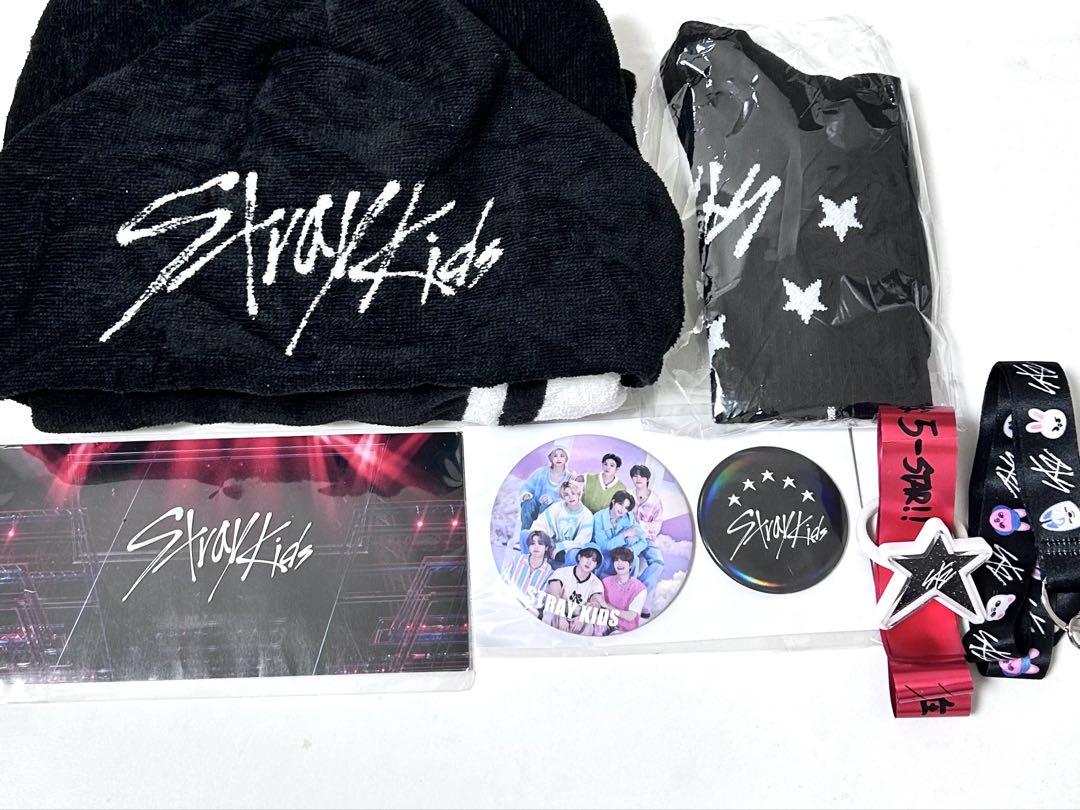 

[USED] Stray Kids 5-STAR Dome Tour Upgrade