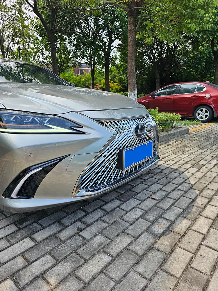 18-25 Lexus ES200/ES300h Exterior LS Grille Modification
