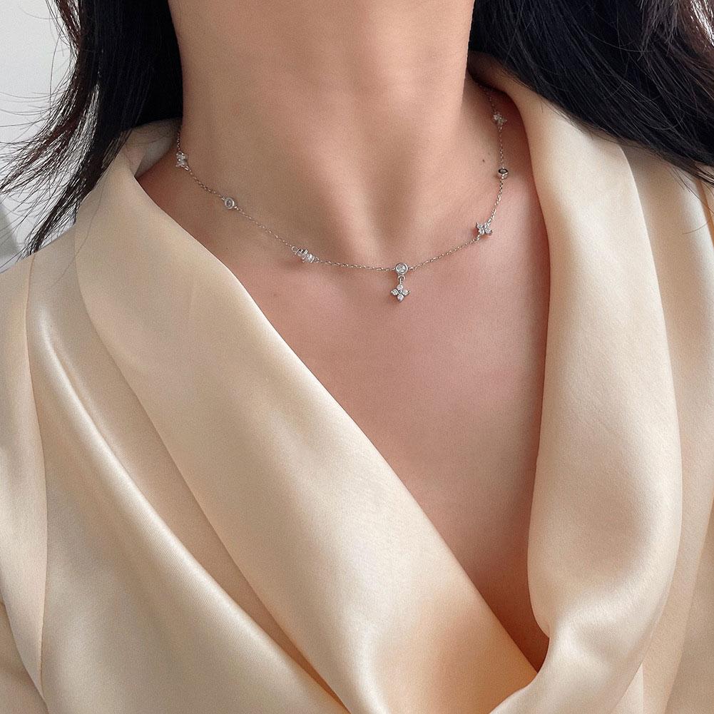 Silver Lucky Four Leaf Grass Necklace Women's Clavicle Chain Long Style Elegant Tassel Neck Chain Jewelry Accessories