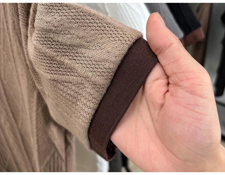 Męski letni dzianinowy sweter z krótkim rękawem w koreańskim stylu z haftem żakardowym 2025