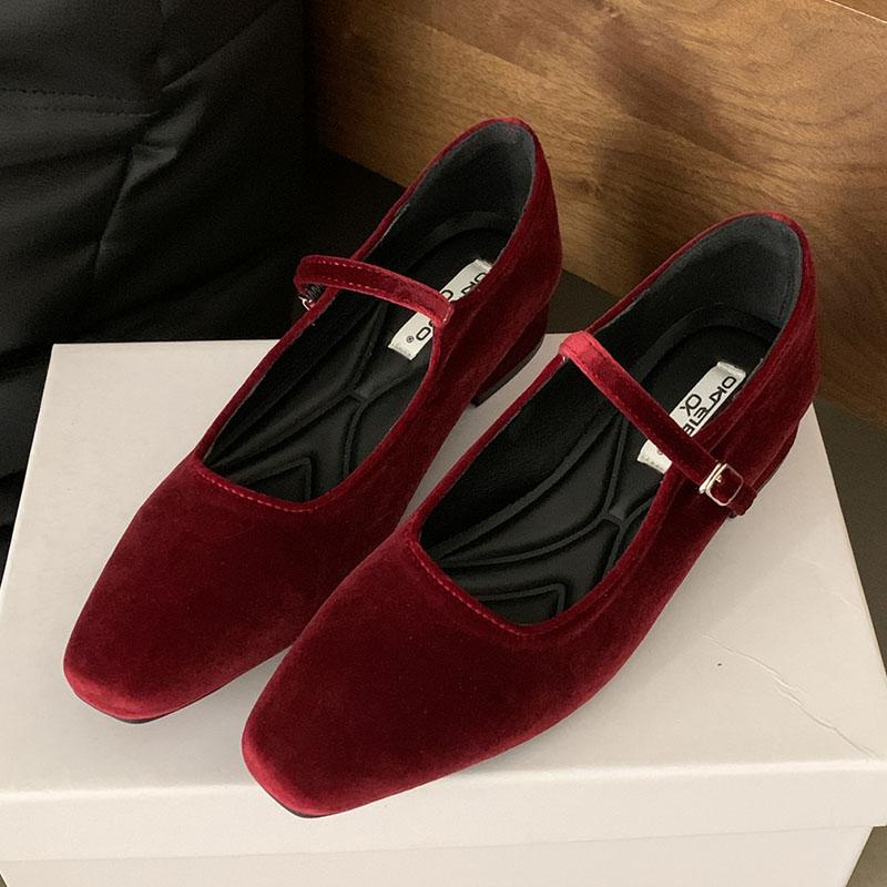 Fashion New Fashion Buckle Strap Ladies Flats Mary Janes Shoes Female Designer Shallow Footwear Silk Women Flat With Shoes Red