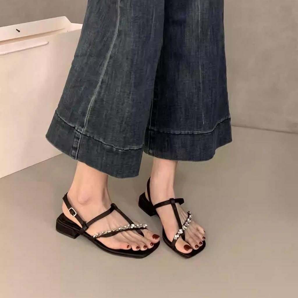 Coarse heel temperament silver rhinestone sandals fairy shoes 2025 new summer French with skirt cover toe Roman shoes