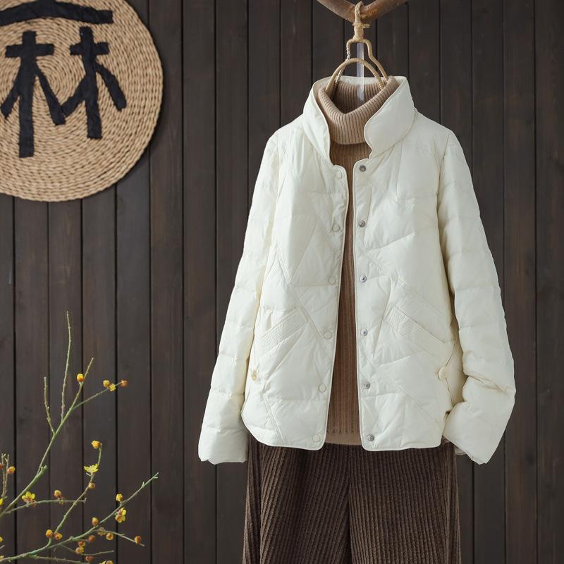 Literary stand-up collar, light and warm short down jacket for women, winter new fashionable white duck down loose coat for women