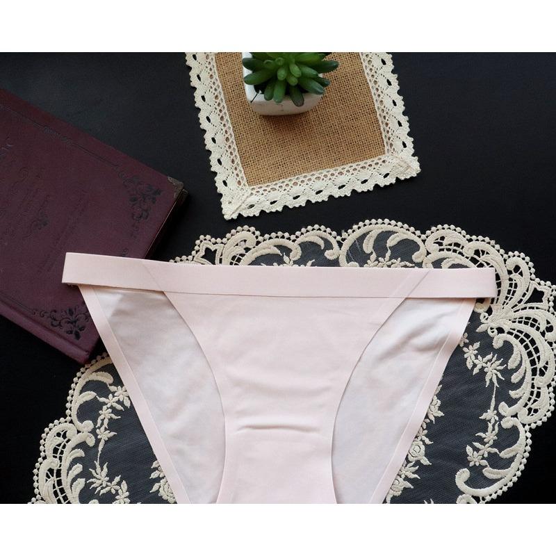 7A Antibacterial Minimalist Slim Strip Sexy One-piece Seamless Underwear for Women's Low Waist Briefs Triangle Panties