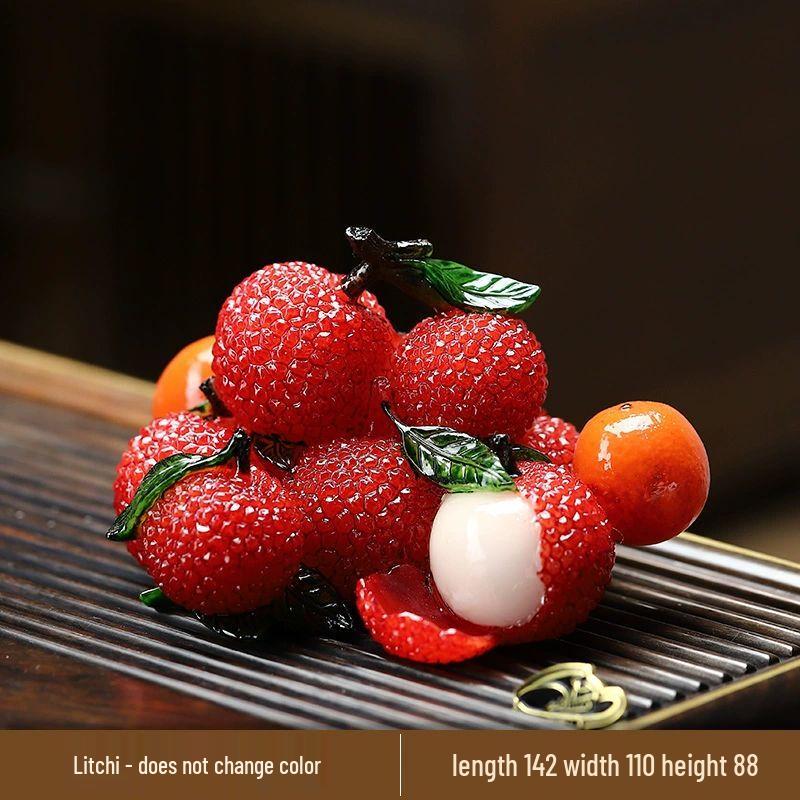 

Creative Resin Lychee Tea Pet Ornament