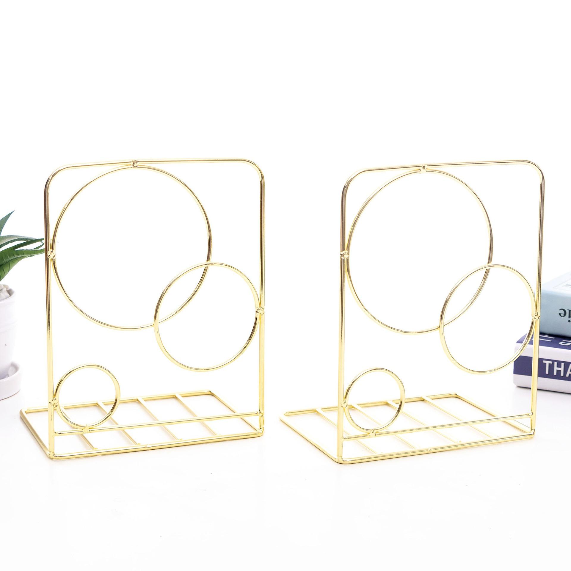 

A Pair of Nordic-style Rose Gold Ironwork Round Bookends for Creative Home Decoration and Office Desk Storage Racks