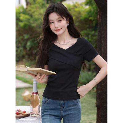 Women's Elegant Black V-Neck Short-Sleeve T-Shirt