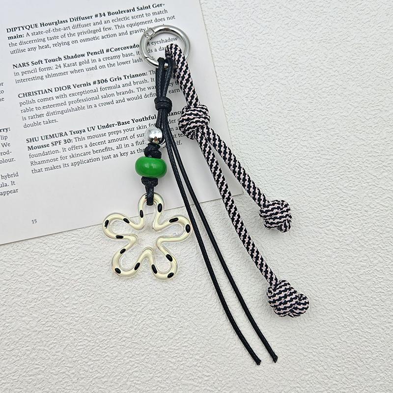 

2025 Spring And Summer Simple Color Dopamine Small Fresh Color Flower Braided Rope Bag Pendant Mobile Phone Chain