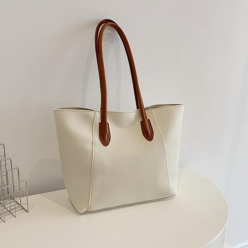 Fashionable Women's Pu Shoulder Tote Bag Spacious Commuter Bag With Zipper Closure