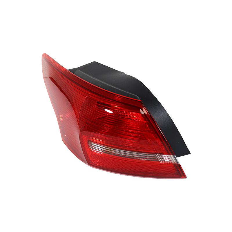 Car Accessories For Ford Focus 2015-2018 Sedan Tail Light Reversing Lamp Warning Brake Light Signal Lamp Auto Taillight Assembly