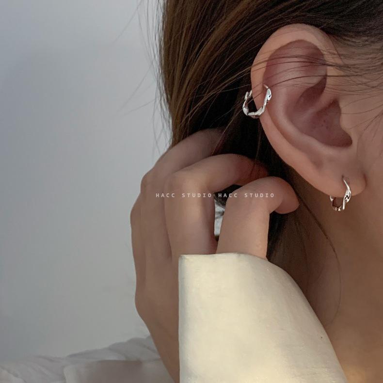 Elegant Asymmetrical Heart Earrings - 925 Silver Needle Korean Style Ear Cuff, Trendy Internet Celebrity Peach Heart Design