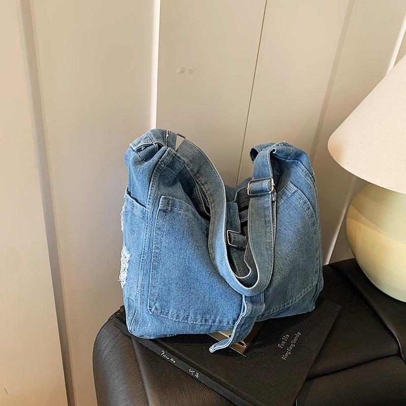Casual Denim Tote Bag Women's 2025 New Trendy Fashion Versatile Large Capacity Shoulder Bag Retro Messenger Bag
