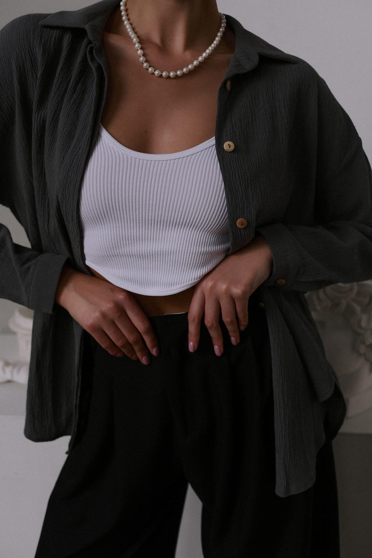 

Антрацитовая рубашка Bohemai Jovena со скрытыми пуговицами