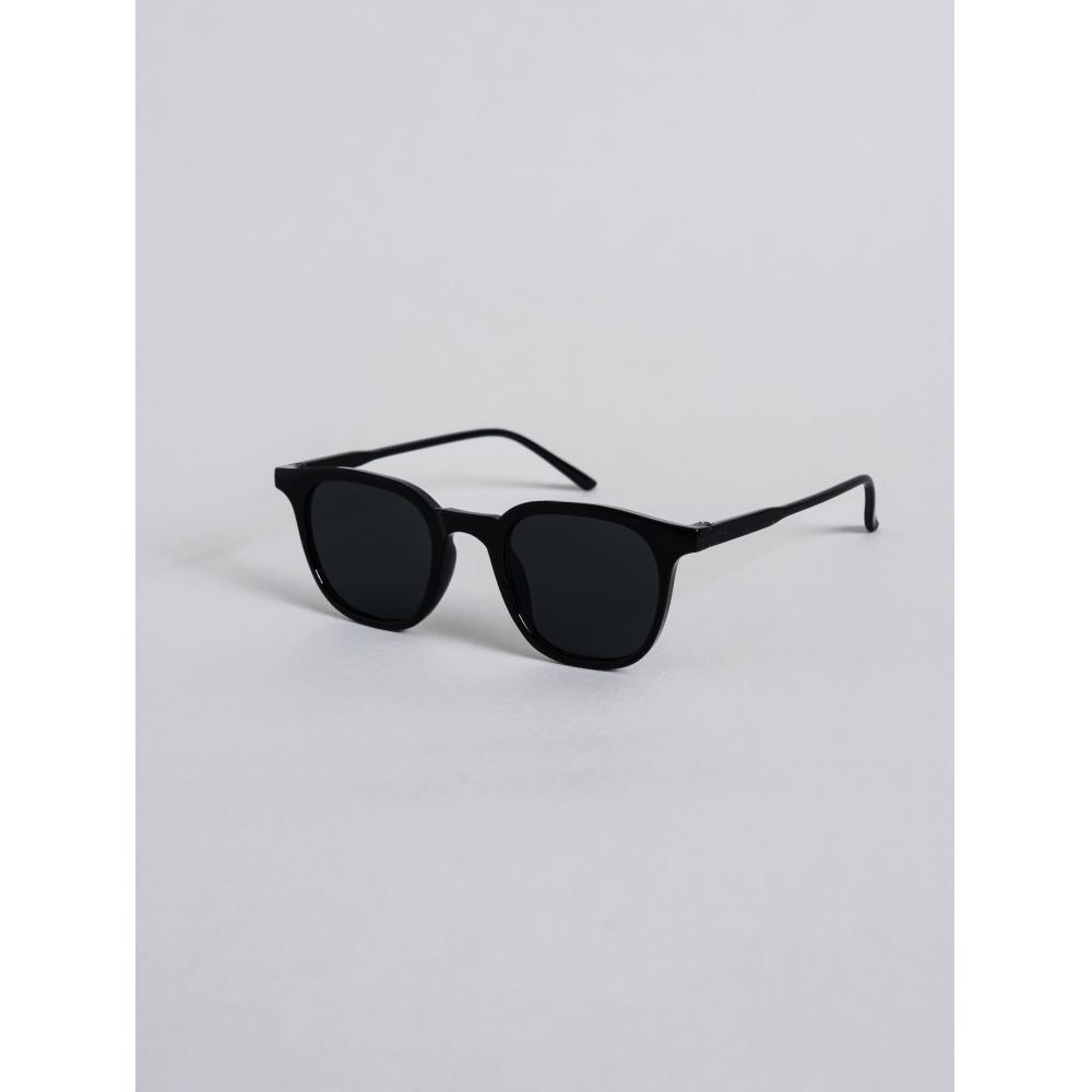 

Daiso Round Horn Rimmed Sunglasses Black