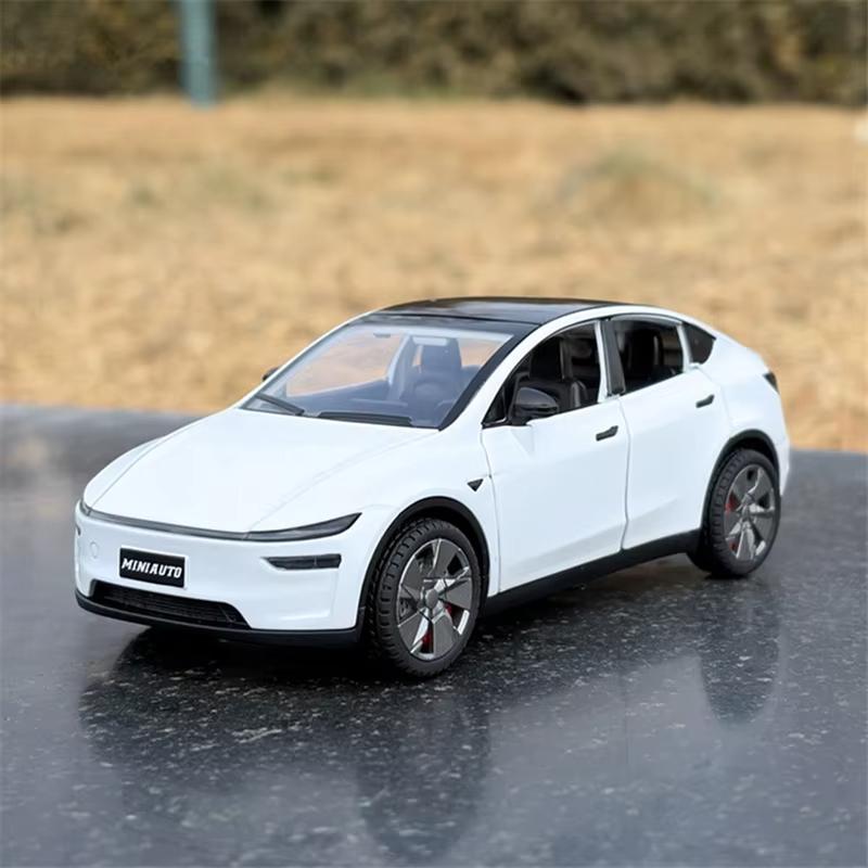 2026 New 1:32 Scale Tesla Electric Vehicles Alloy Diecast Model Cars Sound and Light Boys Gift Collectibles Pull Back Children's Toys