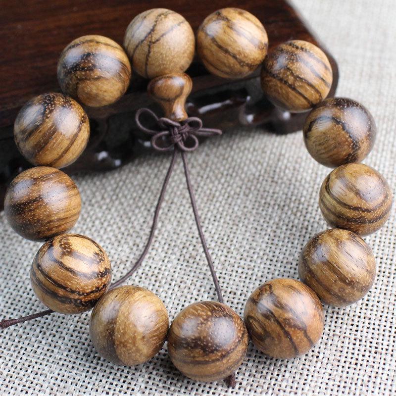Vietnam Agarwood Bracelet: White Sand Prayer Beads - Unisex Jewelry with Natural Texture, Perfect for Couples