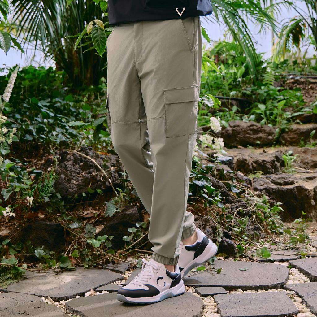 CHALLENGER Men'S Cut-Out Detail Cargo Jogger Pants Light Khaki