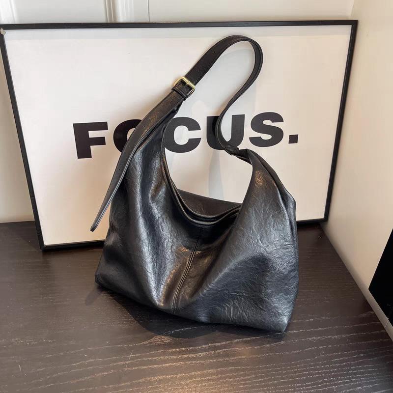 2025 New Women s Tote Bag Autumn Winter Single Shoulder Crossbody Bag Large Capacity чёрный
