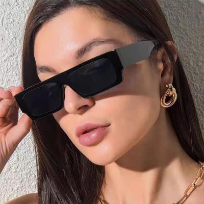 Ochelari de soare la modă cu ramă pătrată mică pentru bărbați și femei, ochelari de soare minimaliști pentru fotografie stradală