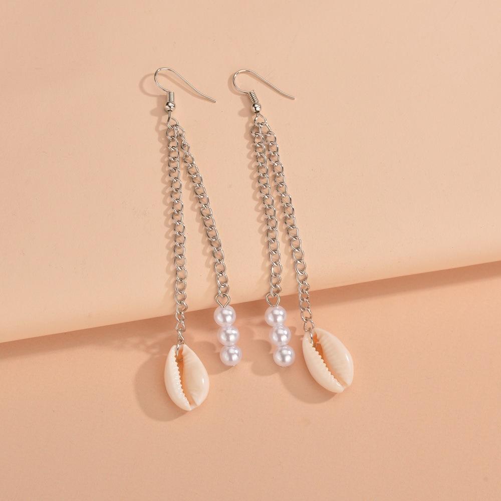 Personalized shell pendant, pearl fringed women's alloy earrings.