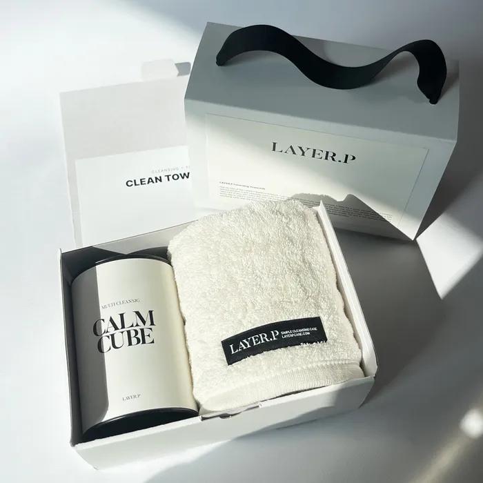 

Наслаивание очищающих кубиков в зависимости от состояния кожи и фирменный набор полотенец, меняющий текстуру умывания лица_2 кубика