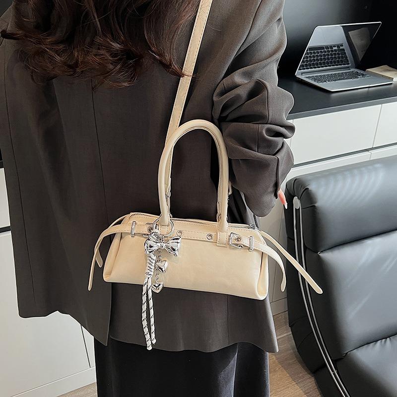 Premium Commuter Small Bag Women's New Spring and Summer Versatile Messenger Bag Fashionable Portable Pillow Bag