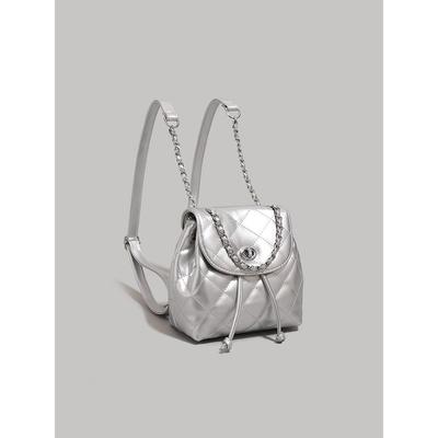 Sac niche coréen pour femmes 2025 été nouveau style Xiaoxiangfeng chaîne diamant portable sac à dos sac de voyage pour le travail sac à dos
