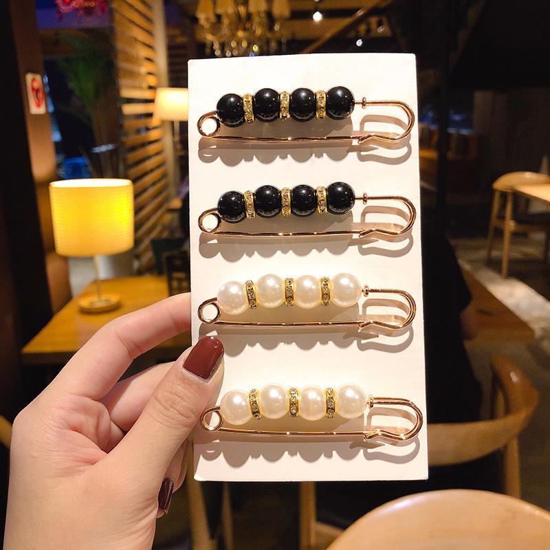 Women's Waist-Tightening Elastic Brooch Pin - Anti-Exposure Buckle for Clothes and Skirts