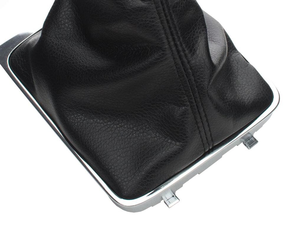VW Passat B6 06-11 Pomo de Palanca de Cambios Negro + Fuelle de Cuero con Marco Cromado, 5 Velocidades