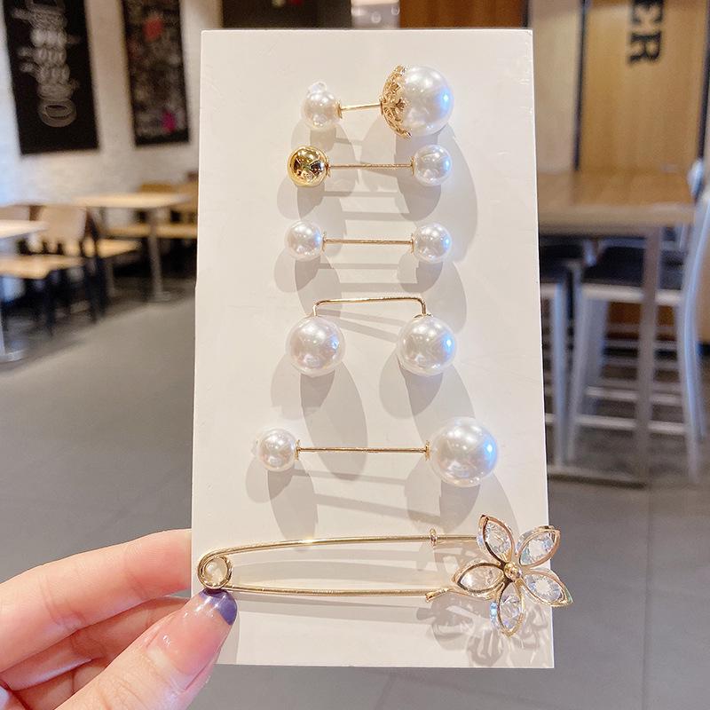 Women's Invisible Pearl Brooch: Anti-Exposure Collar Pin for Shirts and Corsages.