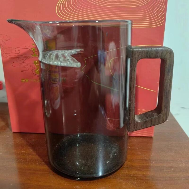 ZISIZ Glass Fairness Cup with Crescent Filter