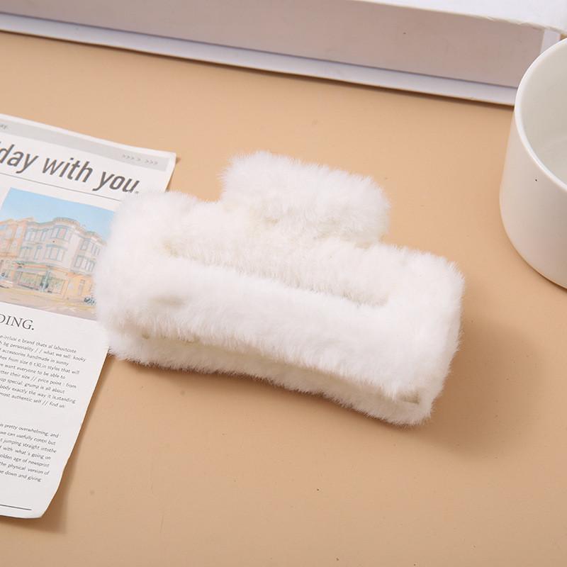 10.5cm Plush Square Hair Clip Women's Korean Style Ins Simple And Versatile Grab Clip Fashion Shark Clip Hair Accessories