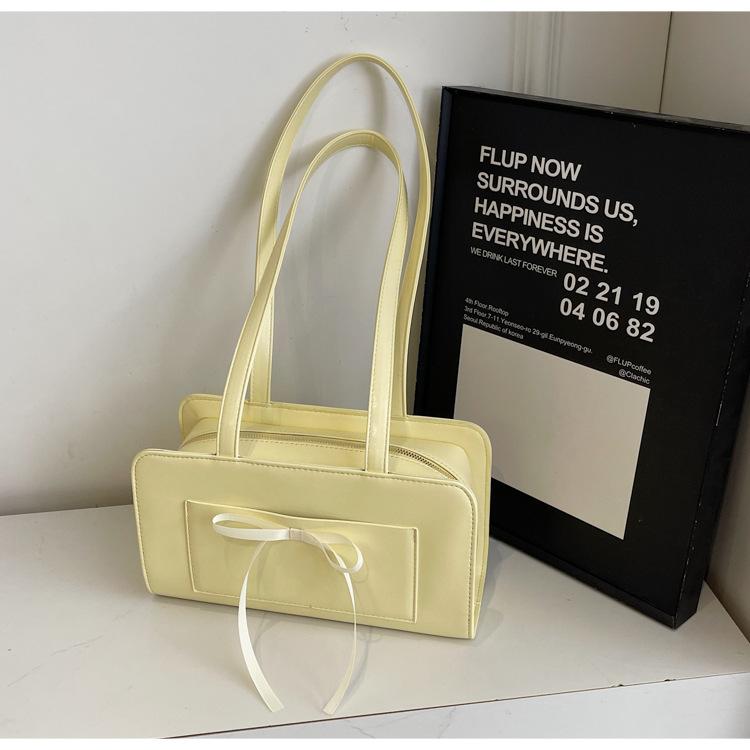 

Модная наплечная сумка весна новая нишевая простая повседневная для поездок универсальная женская сумка сумка под мышкой женская жёлтый