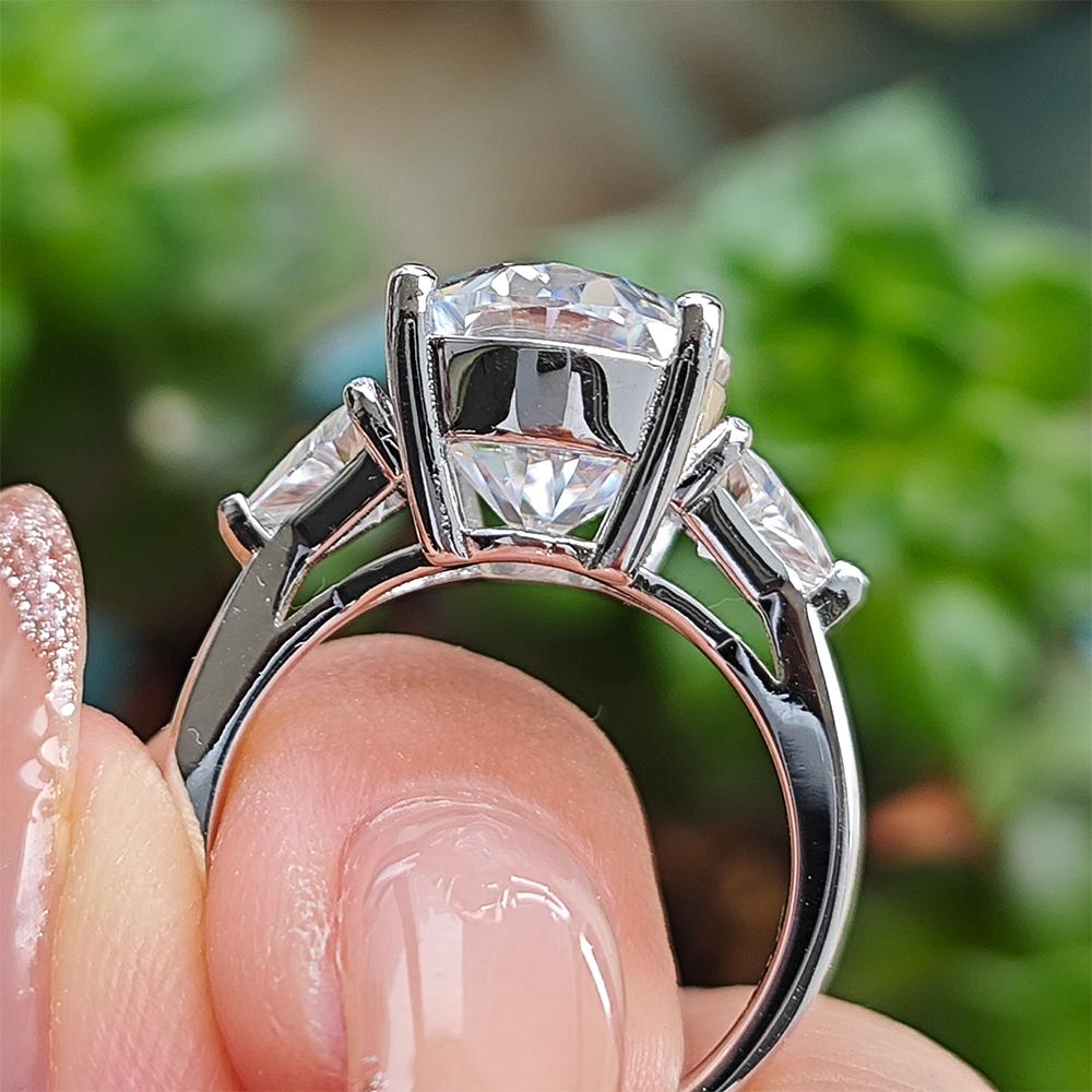 9CTTW Oval Cut Full Moissanite Engagement Ring for Women   Copper3 Stone Triangle Diamond Ring Wedding Bands Jewelry
